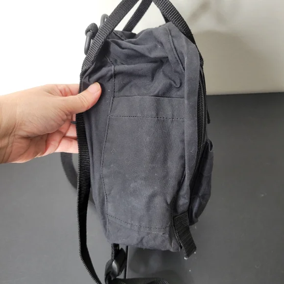 Fjallraven Kånken Mini Black Backpack - Picture 6 of 7
